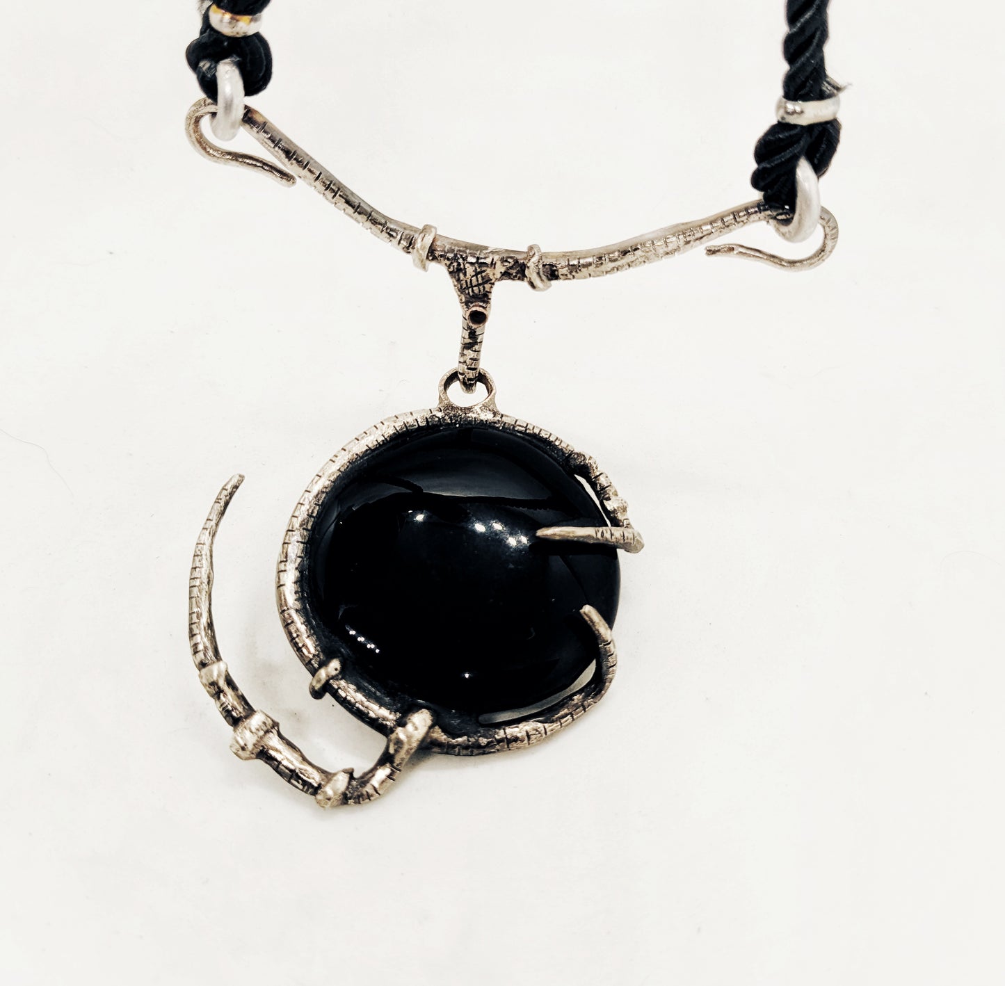Luna Nera