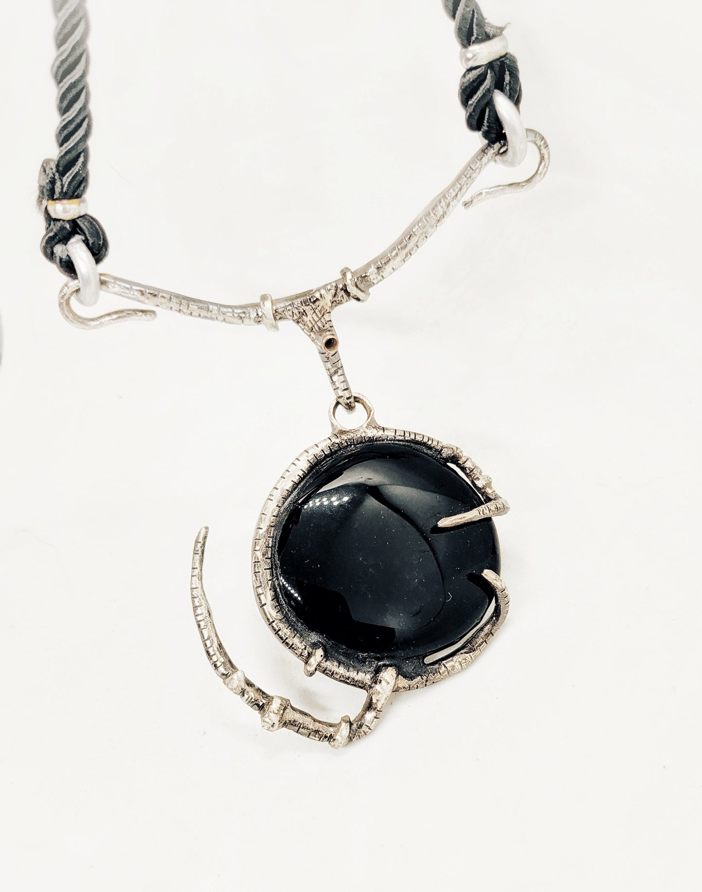 Luna Nera
